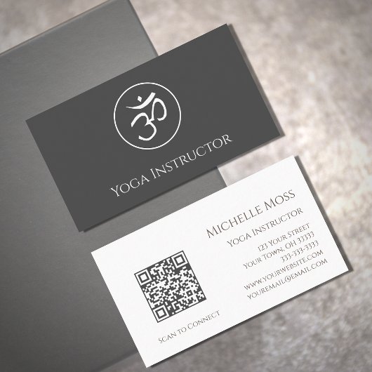QRコードヨガインストラクターOMシンボルシンプルグレー 名刺