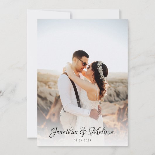 QRコード予算モノグラムのスクリプトフォト結婚ズ 招待状 (裏面)