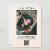 QRコード図解入りの、写真付きの手書きケーキ写真結婚の 招待状 (裏面)