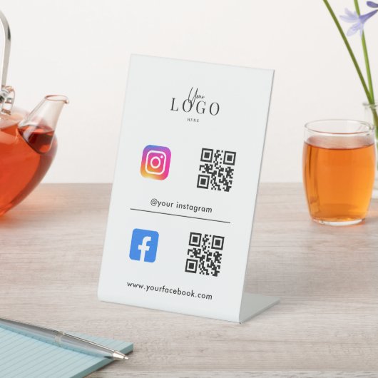 QRコード数々のビジネスソーシャルメディアの署名 台座サイン (インサイチュ)