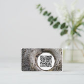 QRコード100%天然の木製オーガニックスタイル（白） 名刺 (スタンド正面)