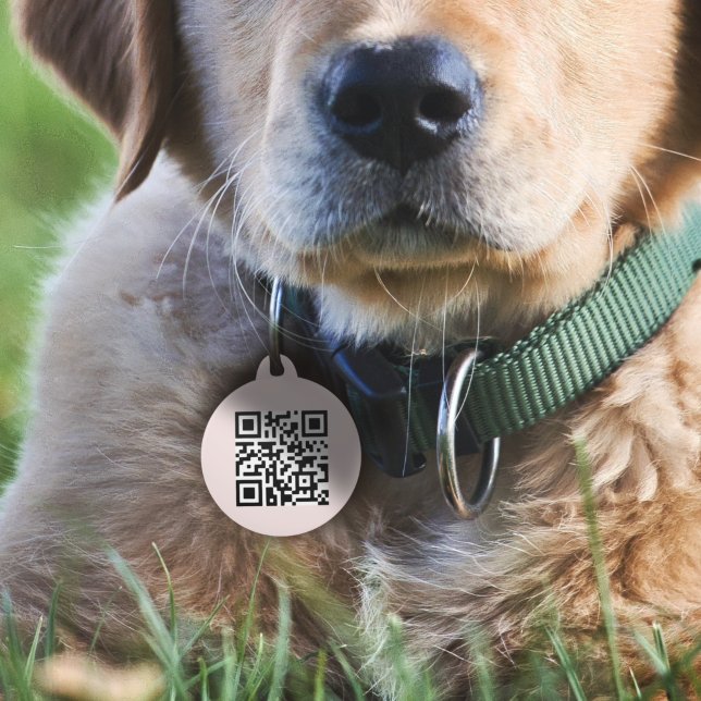 QRコード |赤面ピンクドッグキャットもしスキャナブル失った ペット　ネームタグ (Versatile pet ID tag template with interactive QR code.)
