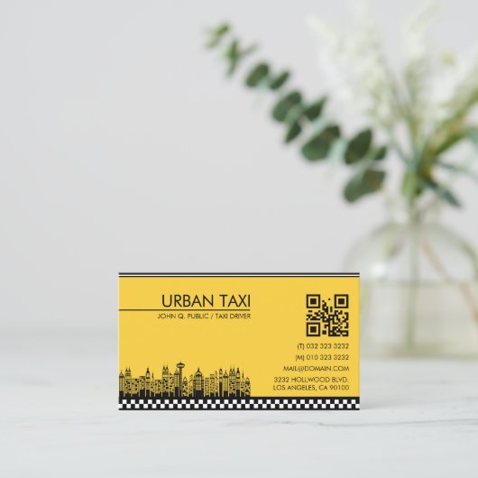 QRコーモダンドキャブのタクシー運転手 名刺 (スタンド正面)