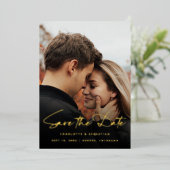 QRコーモダンドフォト日付金ゴールドの保存 箔招待状 (立ち正面)