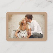 QR モダン RSVP写真結婚トープと白 エンクロージャーカード (裏面)