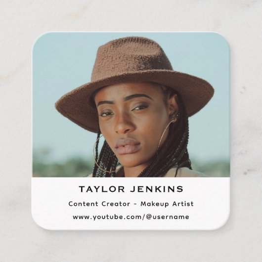 QR Code 後を追 Me Influencer Content Creatorの写真 スクエア名刺 (正面)