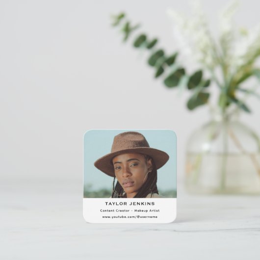 QR Code 後を追 Me Influencer Content Creatorの写真 スクエア名刺 (スタンド正面)