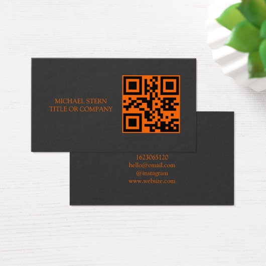 QR Code Business Card  Modern Professional  (デスク)