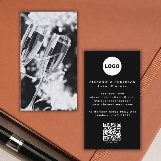 QR Code Logo Black Modern Minimalist Professional  名刺