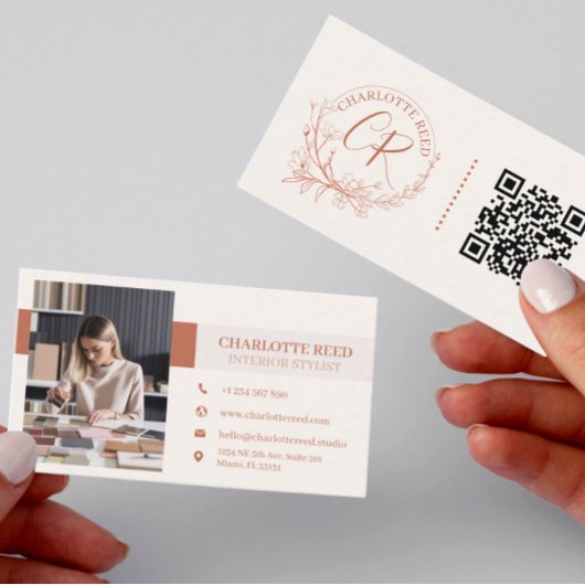 QR Code Photo Terracotta Floral Monogram 名刺