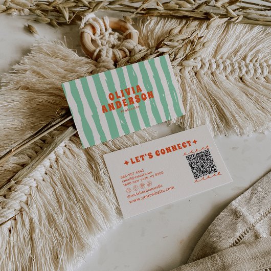 QR Code Retro Green Boho Groovy Unique Trendy Fun 名刺