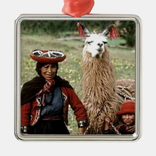 Quechua Womanと2つのLlamas写真 メタルオーナメント (正面)