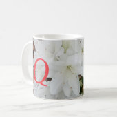 Queen ArborCrosse Initial Mug, "Q" コーヒーマグカップ (正面左)