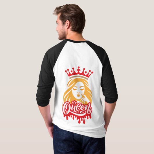 Queen Design – Elegant Royal Crown Typography for  Tシャツ (裏面フル)