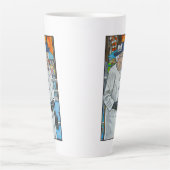 Queen Elizabeth At Paddington Station カフェラテマグ (正面)