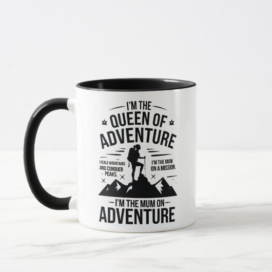 Queen of Adventure Hiking Mum Typography Design マグカップ (左)