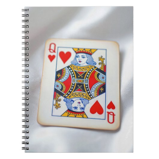 Queen of Hearts On White Satin Fabric ノートブック (正面)