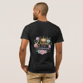 Queen of the Classroom Floral Crown Design Tシャツ (裏面フル)