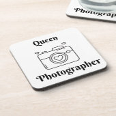 Queen Photographer on a コースター (左側)