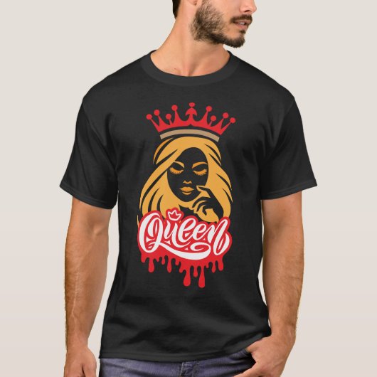 Queen Typography – Bold Royal Woman Design Tシャツ (正面)