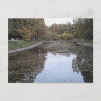 Quiet Autumn Lake – Scandinavian Edition インビテーションポストカード