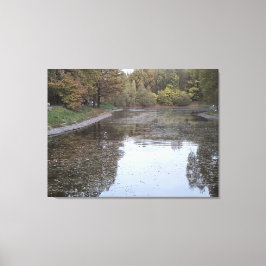 Quiet Autumn Lake – Scandinavian Edition キャンバスプリント