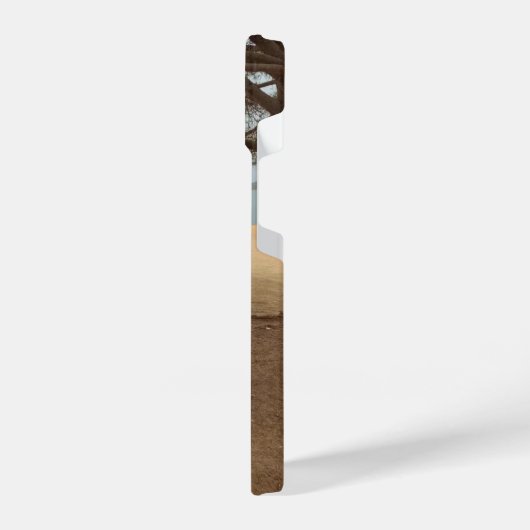 Quiet Conversations by the Lake iPhoneケース (左側面)