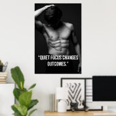 Quiet Focus Changes Outcomes – Quote Poster ポスター (ホームオフィス)