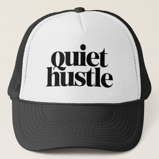 Quiet Hustle モチベーションハット - サイズ調整可能 キャップ (正面)