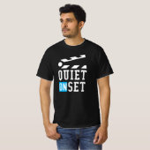 Quiet On Set – フィルムおもしろいメーカー用 Tシャツ (正面フル)