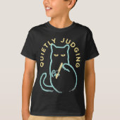 Quietly Judging Funny Novelty Cat Lover Cat Owner  Tシャツ (正面)