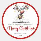Quirky reindeer sticker wrapping lights cartoon  ラウンドシール (正面)