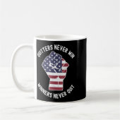 Quitters Never Win And Winners Never Quit Motivati コーヒーマグカップ (左)
