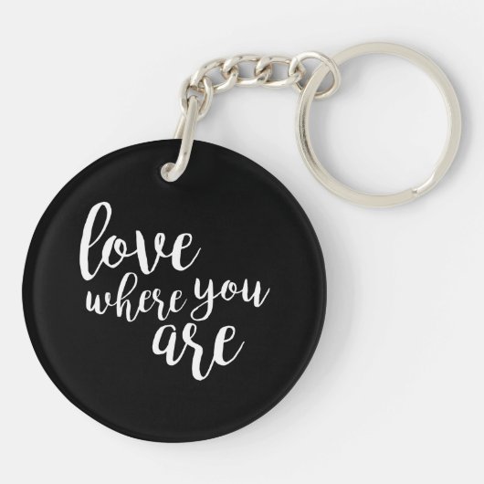 Quotable V キーホルダー (裏面)