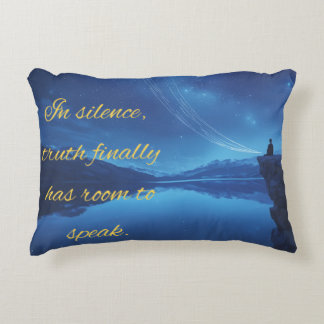 Quote on Silence Pillow アクセントクッション