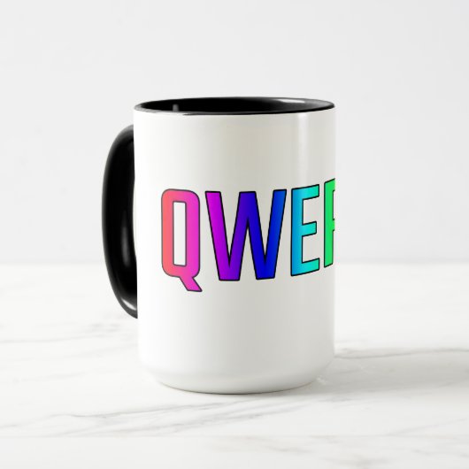 QWERTY マグカップ (正面左)