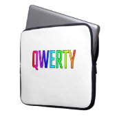 QWERTY ラップトップスリーブ (正面左)