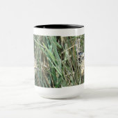 R4 草に潜むコブラヘビ マグカップ (中央)