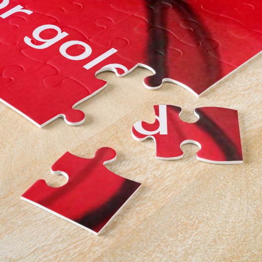 R -金ゴールドのアルファベットの芸術のパズルのための赤いベッド ジグソーパズル (側面)