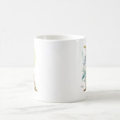 R、黄金のイニシャルと青いフローラの葉 コーヒーマグカップ (中央)