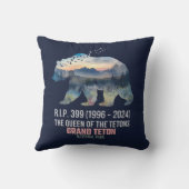 R.I.P. 399 (1996-2024)ティートンズベアの女王 クッション (裏面)