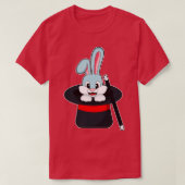 Rabbit at魔法with Wand Hat Tシャツ (デザイン正面)