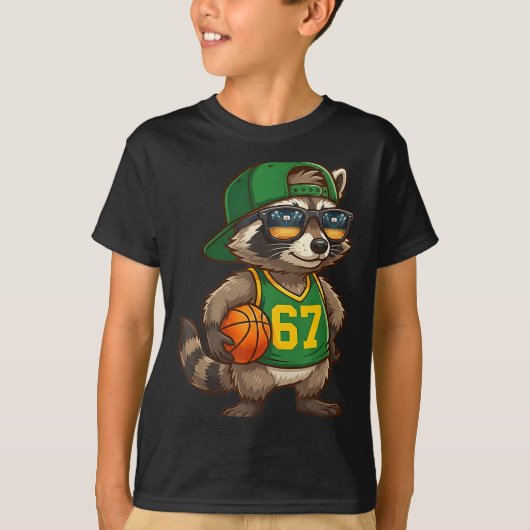 Raccoon Basketball 67 Gen Alpha Slang Srts Men Boy Tシャツ (正面)