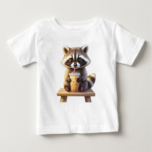 Raccoon Drinking Iced Coffee ベビーTシャツ (正面)