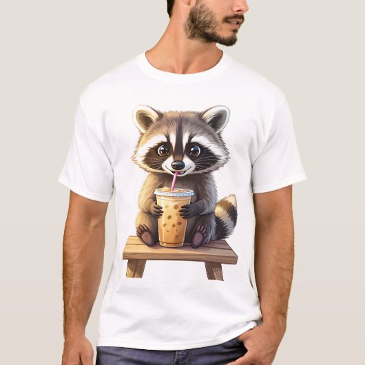 Raccoon Drinking Iced Coffee Tシャツ (正面)