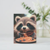 Raccoon Eats Spaghetti ポストカード (スタンド正面)