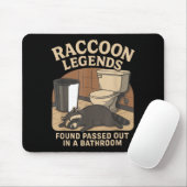 Raccoon Legends Found Ped Out In A Bathroom Trashe マウスパッド (マウス)