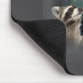 Raccoon Meme 3 Racoons Howling At Moon Funny Weird マウスパッド (コーナー)