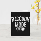 Raccoon Mode On Costume Funny Trash Panda Gift Ani カード (黄色い花)