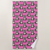 Raccoon Pattern Design Pink  ビーチタオル (正面)